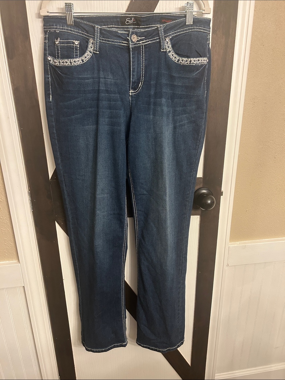 Earl Jeans Indigo Straight-Leg Jeans with Embroidered Pocket Detail